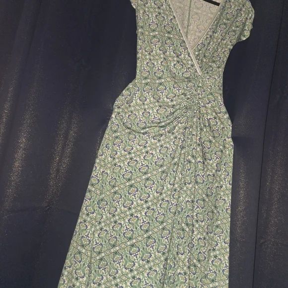 Max Studio Green Printed Midi Wrap Dress - Picture 3 of 6